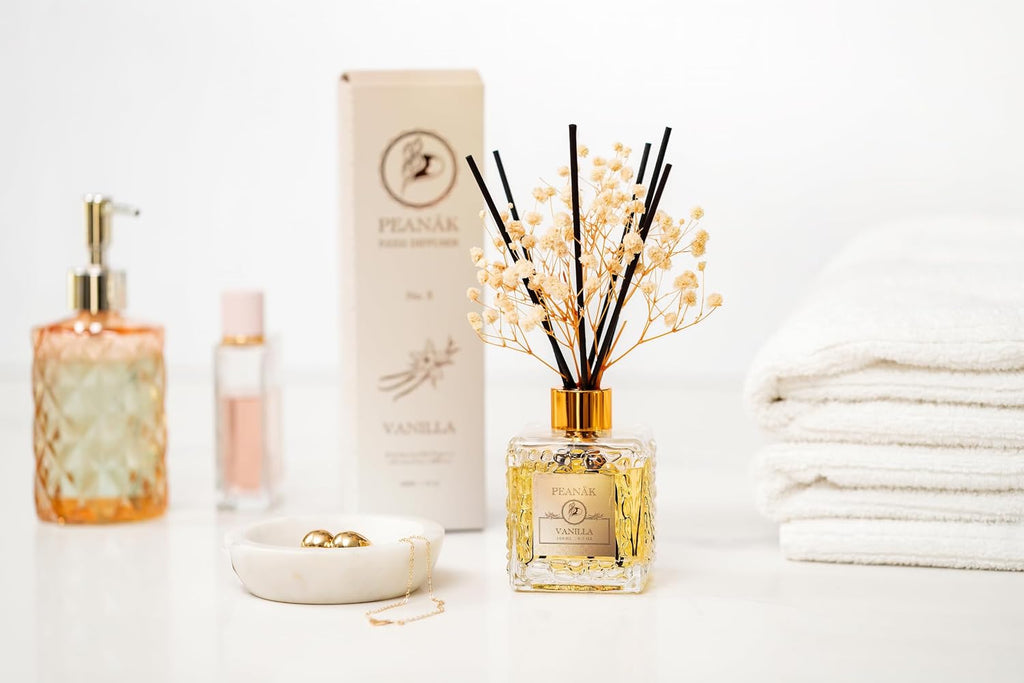 PEANÄK Reed Diffuser Set - Coconut Vanilla 6.7 fl oz | Scented Oil Diffuser with 8 Sticks for Bathroom Shelf Decor & Home Fragrance