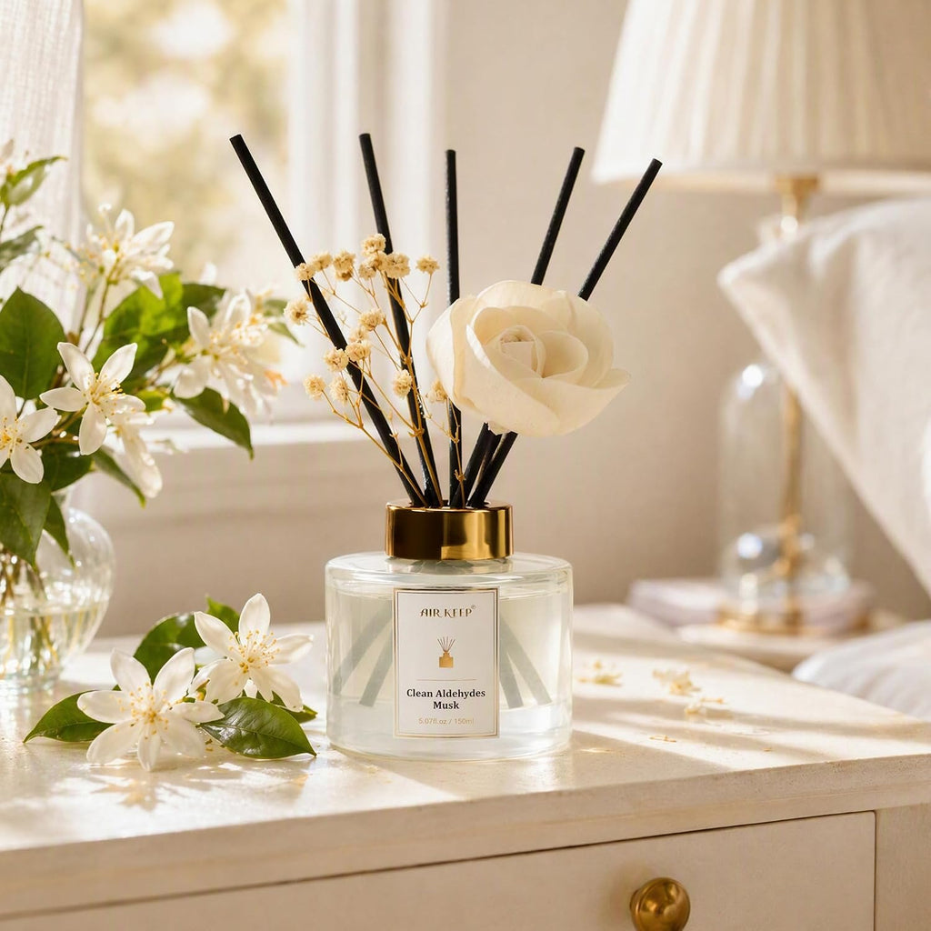 Airkeep Flower Reed Diffusers Set, 5.07 oz Clean Aldehydes Musk Scented Oil Diffuser with 8 Reed Sticks, Home Fragrance Diffuser Gift Set for Bathroom & Office Decor 150ml
